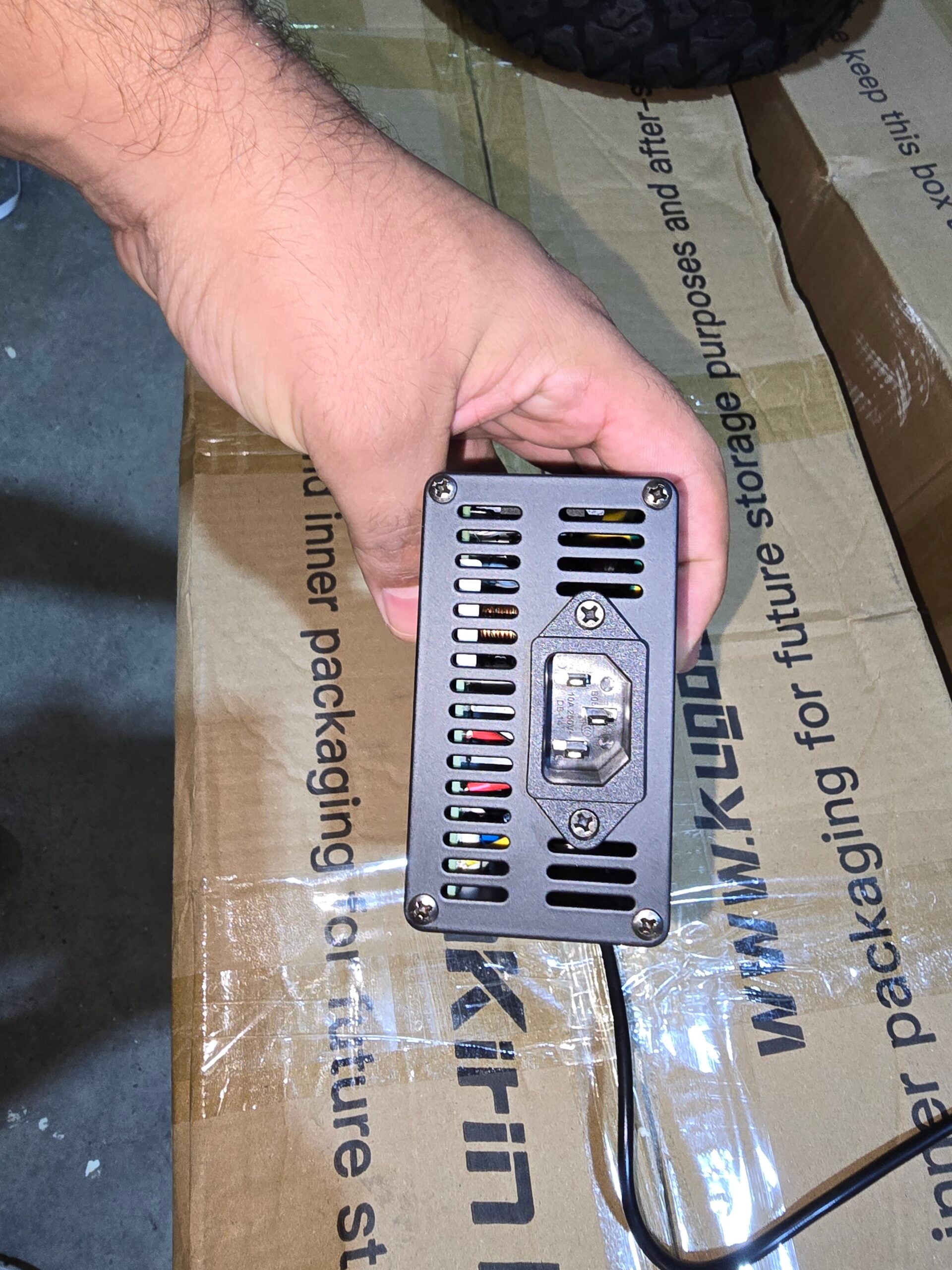 Kugoo Kirin G4 Pro Charger