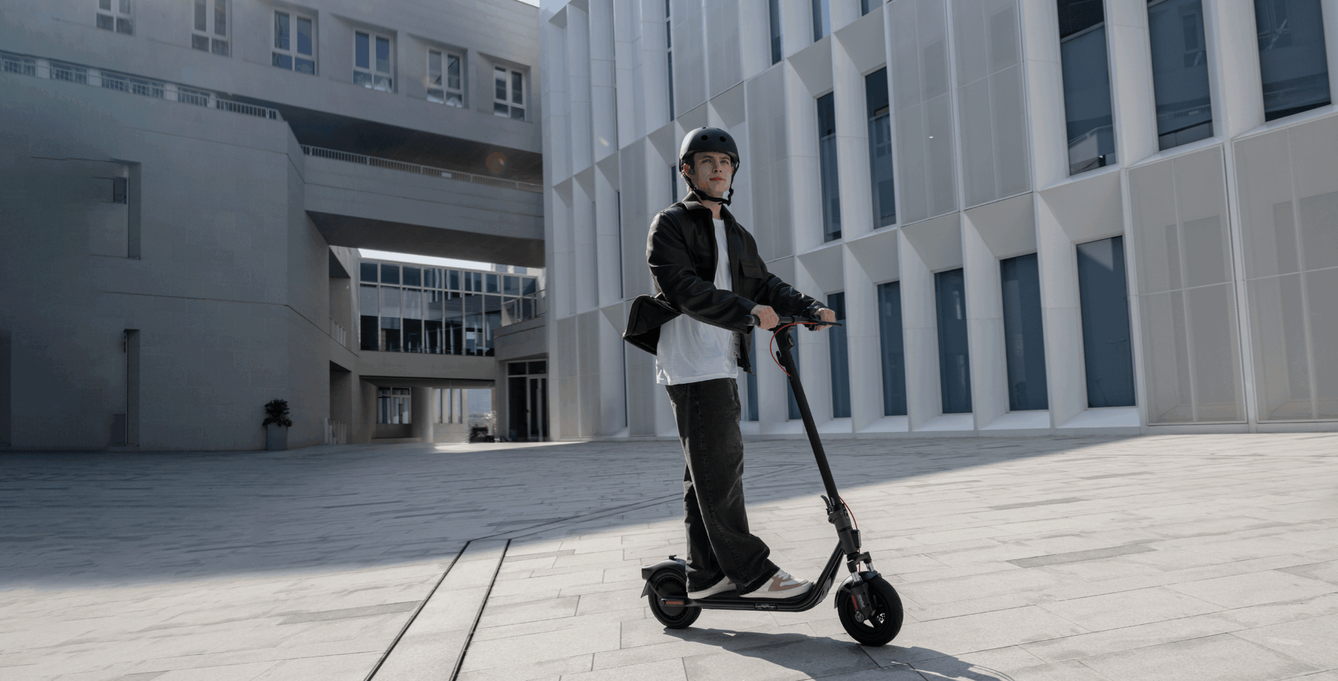 Ninebot Kickscooter F2 Pro II Electric Scooter [051203AA]